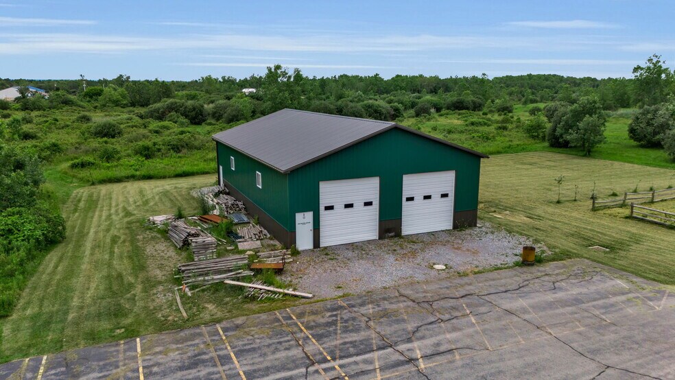 4493 Walden Ave, Lancaster, NY à vendre - Photo de l’immeuble – Image 3 sur 52