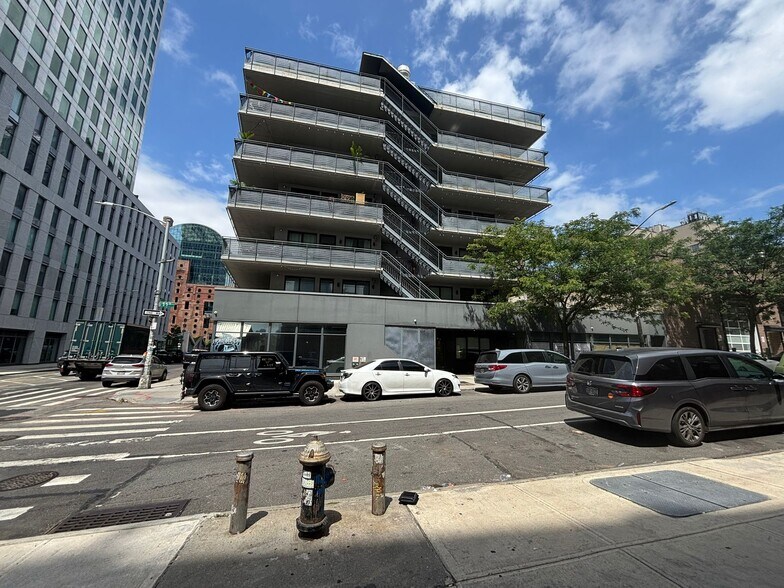 25 S 5th St, Brooklyn, NY à louer - Photo de l’immeuble – Image 2 sur 24