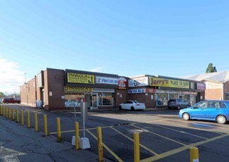 Plus de détails pour 40-66 Beverly Hills Dr, Toronto, ON - Local commercial à vendre