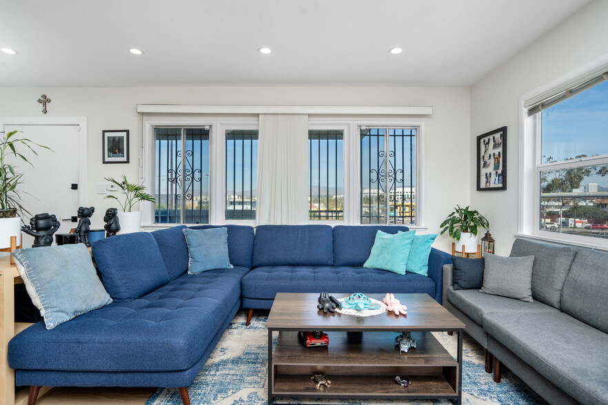 2240 Delaware Ave, Santa Monica, CA à vendre - Photo de l’immeuble – Image 3 sur 24