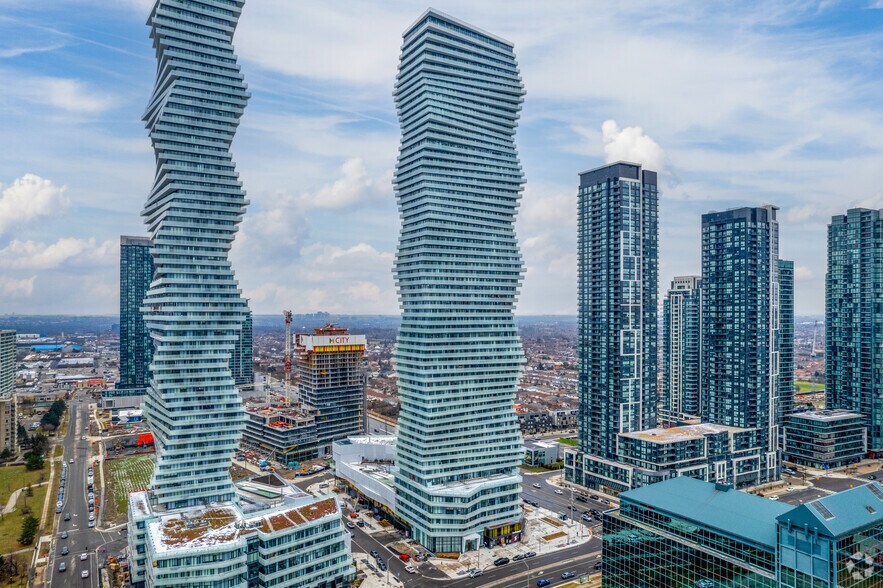 M City 1, Mississauga, ON à louer - Photo de l’immeuble – Image 2 sur 5