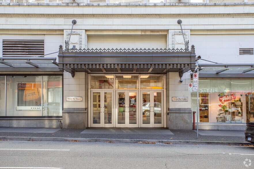 660 Granville St, Vancouver, BC à vendre - Photo de l’immeuble – Image 2 sur 2