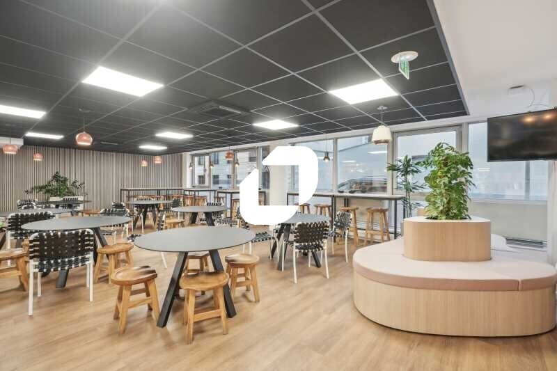 Bureau dans Levallois-Perret à louer - Photo de l’immeuble – Image 2 sur 9