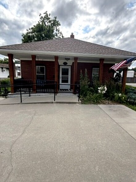 5832 Flint St, Shawnee, KS à louer - Photo de l’immeuble – Image 2 sur 4