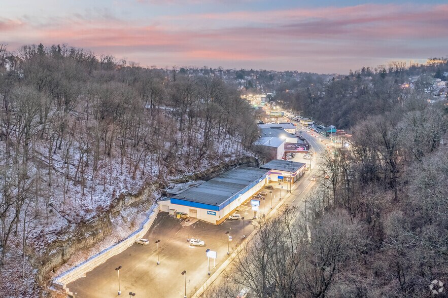 1561 W Liberty Ave, Pittsburgh, PA à louer - Aérien – Image 2 sur 22