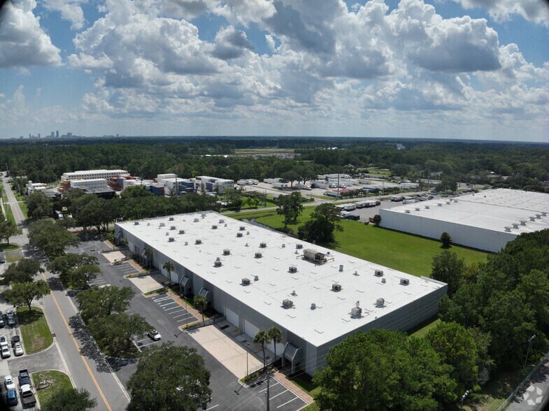 9410 Parker Ave, Jacksonville, FL à louer – Image 2 sur 12