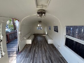 2930 Bristol St, Costa Mesa, CA à louer Photo intérieure– Image 2 sur 6