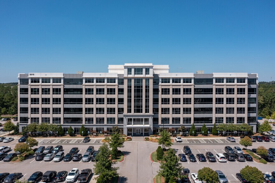 3015 Carrington Mill Blvd, Morrisville, NC à louer - Photo de l’immeuble – Image 2 sur 7