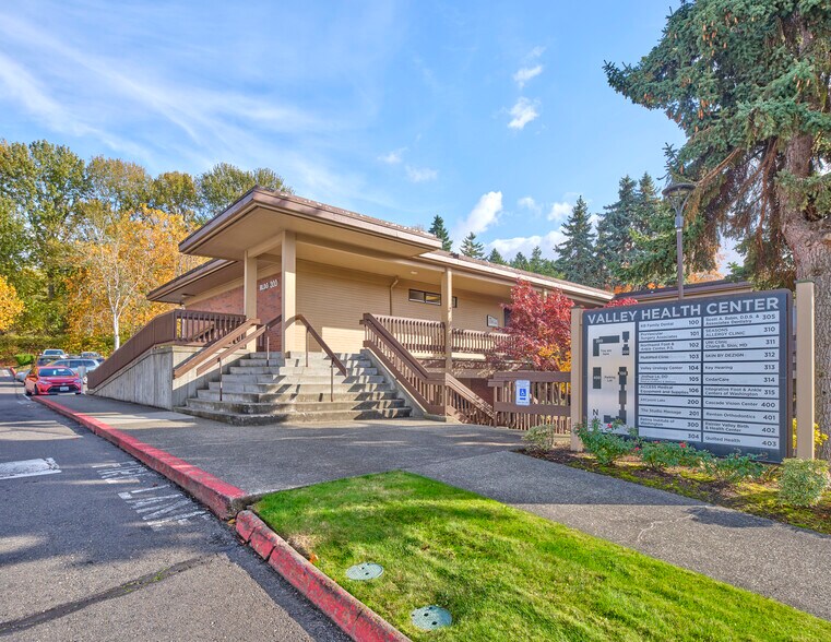 4300 Talbot Rd S, Renton, WA à louer - Photo de l’immeuble – Image 3 sur 28