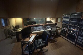 Plus de détails pour 2808 Azalea Pl, Nashville, TN - Bureau à vendre