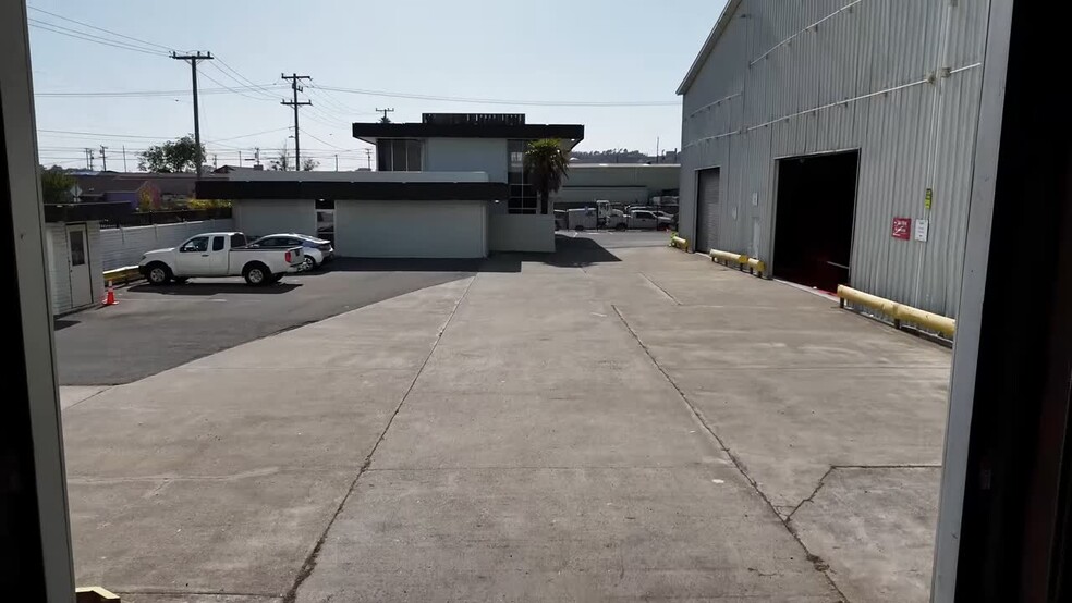 1 W Barrett Ave, Richmond, CA à louer - Vidéo sur l’annonce professionnelle – Image 2 sur 22