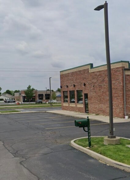 10685 Randolph St, Crown Point, IN à vendre - Photo de l’immeuble – Image 3 sur 10
