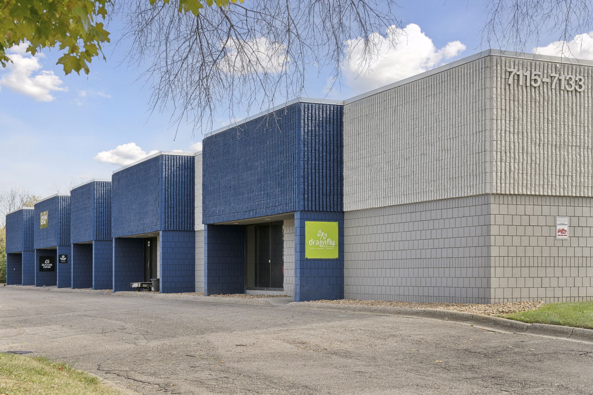 7115-7133 Washington Ave S, Edina, MN à louer Photo de l’immeuble– Image 1 sur 32