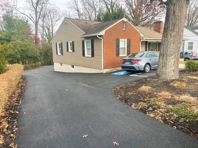 3814 E Joppa Rd, Nottingham, MD à vendre - Photo de l’immeuble – Image 3 sur 10