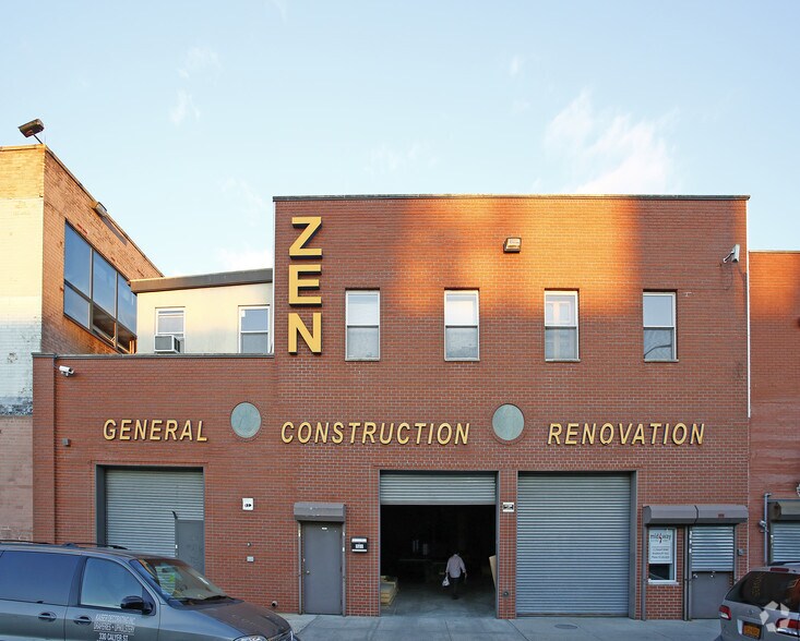 273 Russell St, Brooklyn, NY à vendre - Photo de l’immeuble – Image 3 sur 5