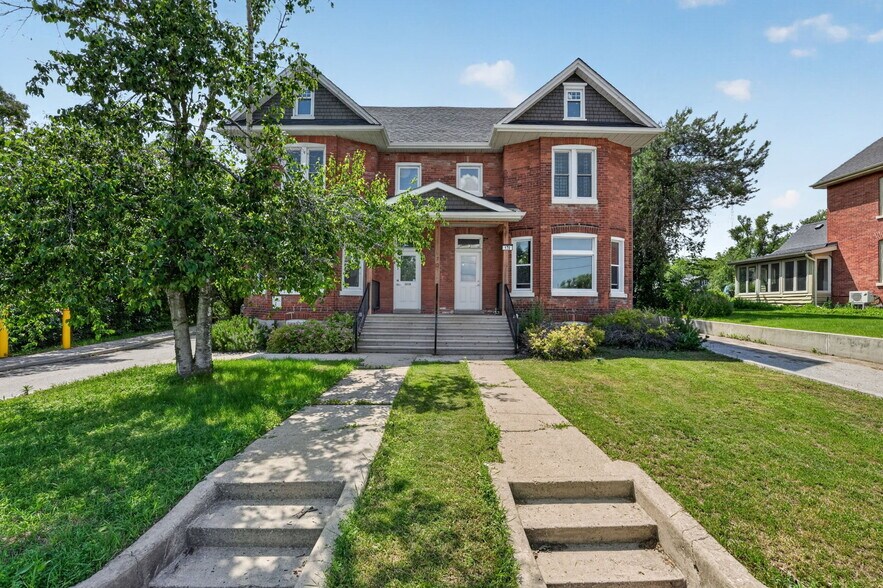 170 Bradford St, Barrie, ON à vendre - Photo de l’immeuble – Image 1 sur 8