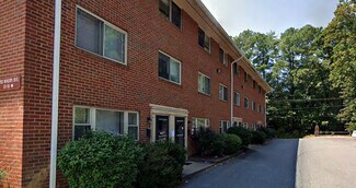 Plus de détails pour 2006 Stadium Rd, Charlottesville, VA - Logement à vendre