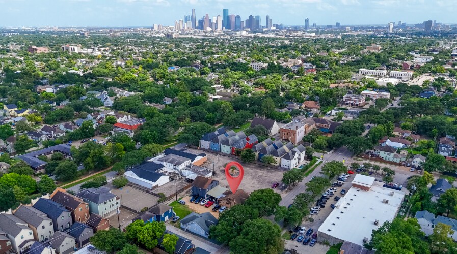 1322 Yale St, Houston, TX à louer - Photo de l’immeuble – Image 2 sur 22