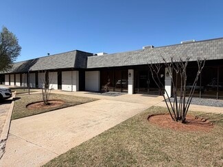 Plus de détails pour 770 NE 63rd St, Oklahoma City, OK - Bureau à vendre
