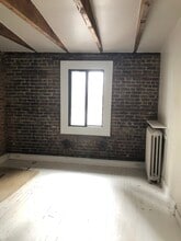 268 Rue Sainte-Catherine O, Montréal, QC à louer Photo intérieure– Image 2 sur 9