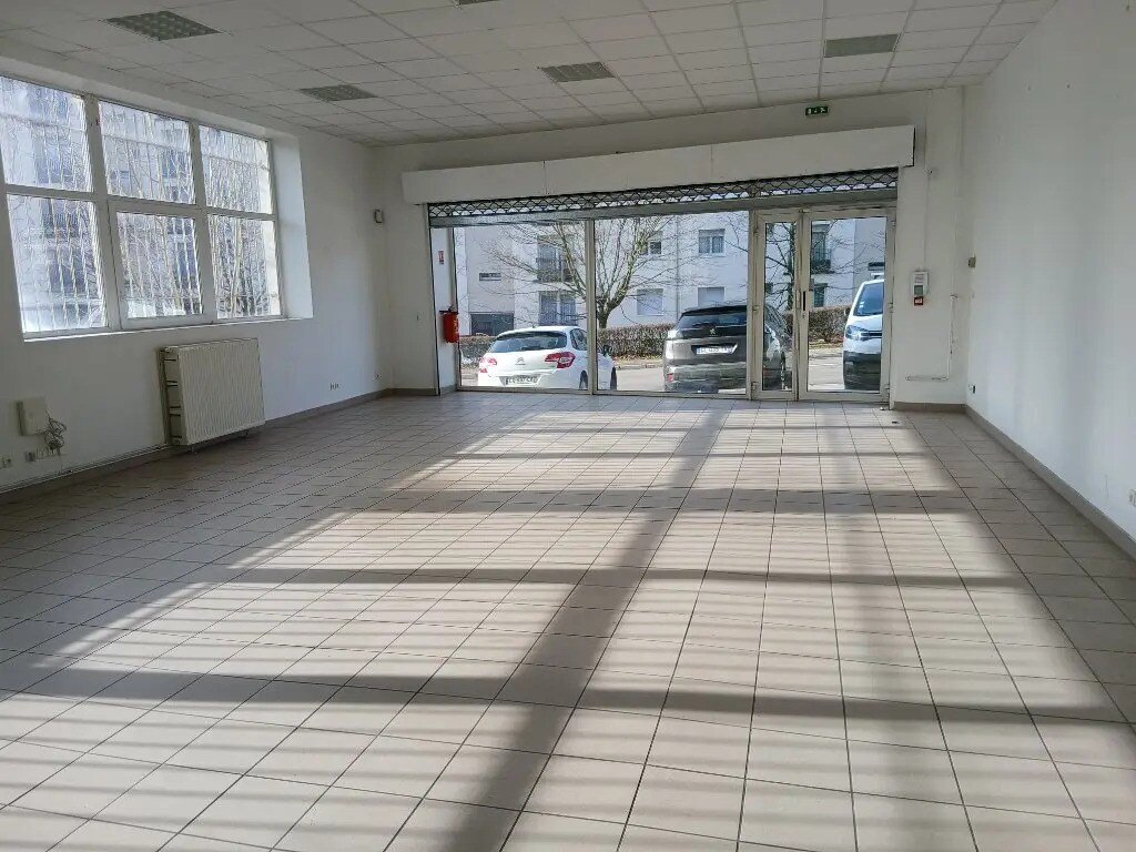 Local commercial dans Besançon à louer Photo intérieure– Image 1 sur 5