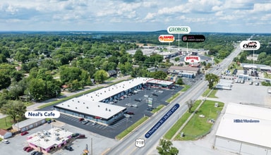 812 N Thompson St, Springdale, AR à louer Photo intérieure– Image 1 sur 5