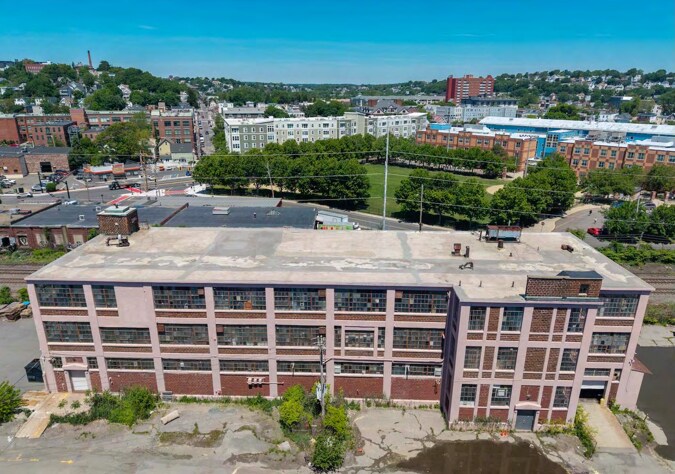305 Eastern Ave, Chelsea, MA à vendre - Photo de l’immeuble – Image 3 sur 6