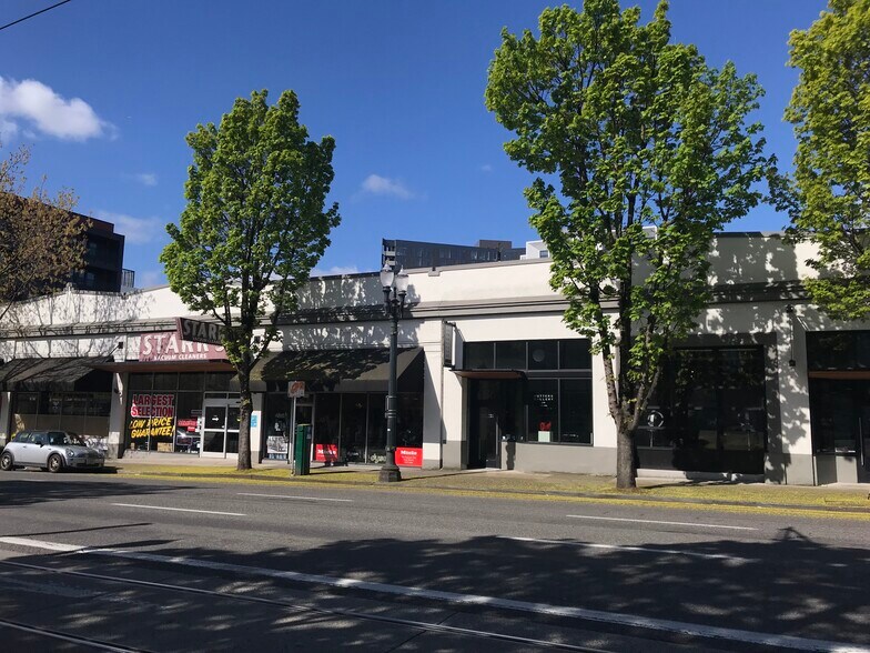 107 NE Grand Ave, Portland, OR à vendre - Photo principale – Image 1 sur 2
