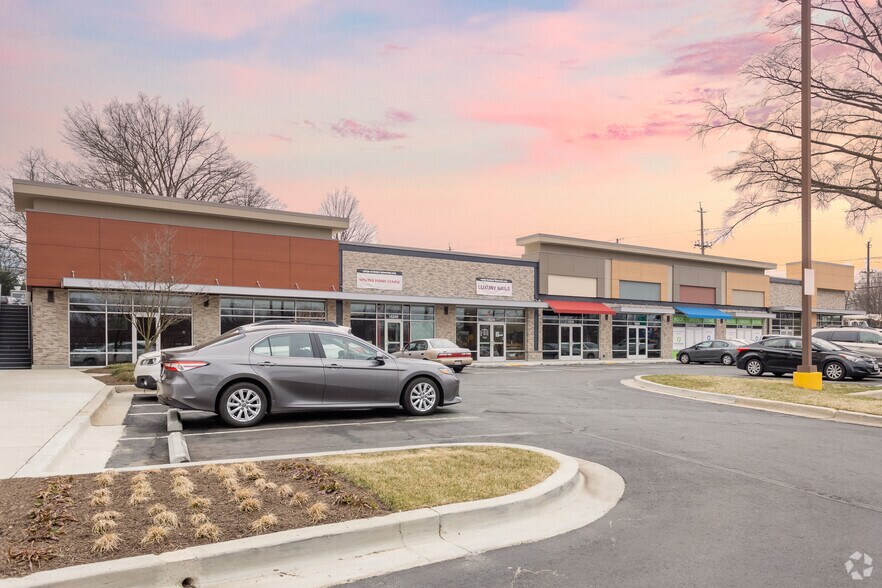 16240-16268 Frederick Rd, Gaithersburg, MD à louer - Photo de l’immeuble – Image 2 sur 2
