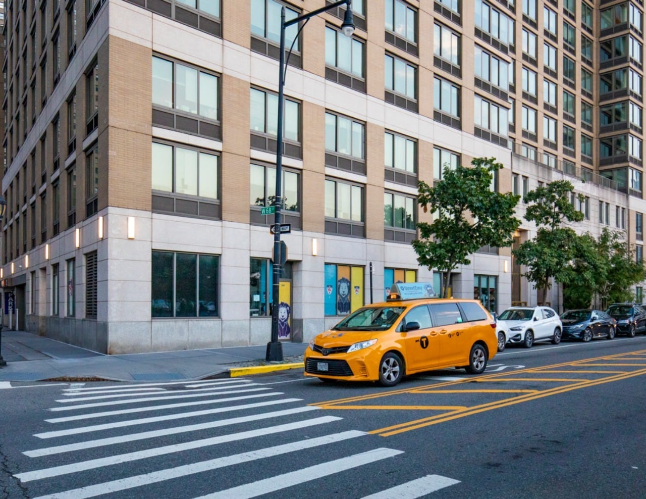 160 Riverside Blvd, New York, NY à louer Photo intérieure– Image 1 sur 10