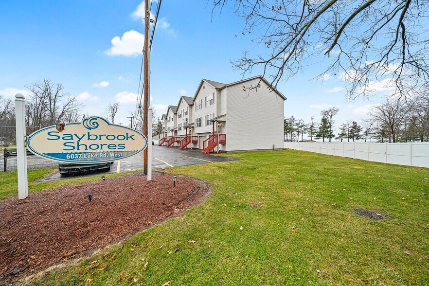 6037 Lake Rd W, Ashtabula, OH à vendre - Photo de l’immeuble – Image 2 sur 14