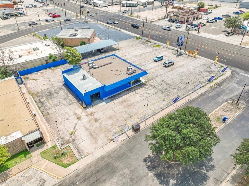 2201 E 8th St, Odessa, TX à louer Photo de l’immeuble– Image 1 sur 54