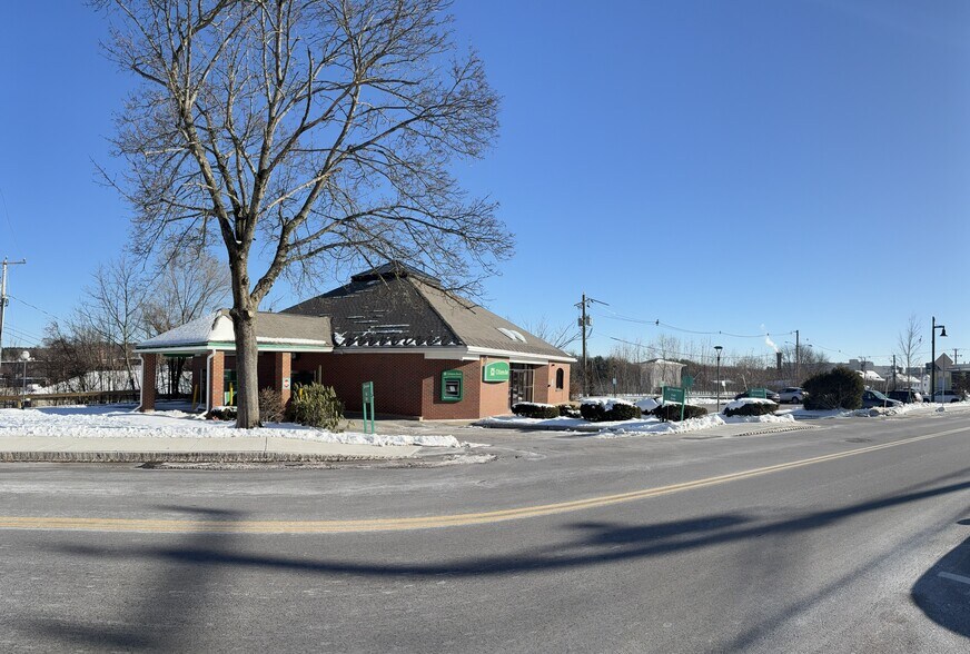 10 Constitutional Way, Somersworth, NH à louer - Photo de l’immeuble – Image 2 sur 16