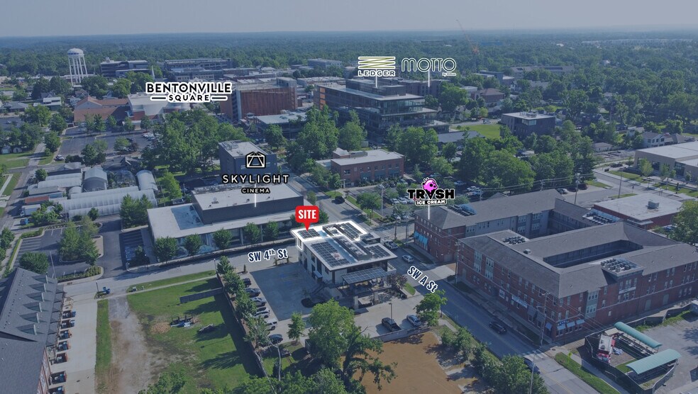 402 SW A St, Bentonville, AR à louer - Photo de l’immeuble – Image 2 sur 15