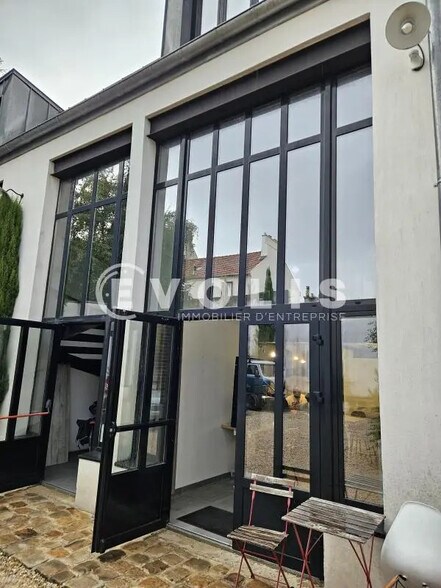 Bureau dans Arcueil à louer - Photo de l’immeuble – Image 1 sur 11