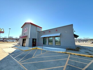 Plus de détails pour 710 N Main St, Bristow, OK - Local commercial à vendre