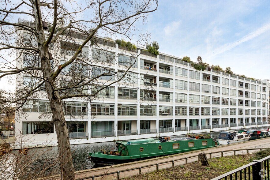 135-137 Shepherdess Walk, Londres à louer - Photo de l’immeuble – Image 3 sur 6