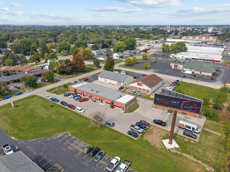 1280 S Van Dyke Rd, Appleton, WI à louer - Photo de l’immeuble – Image 3 sur 30