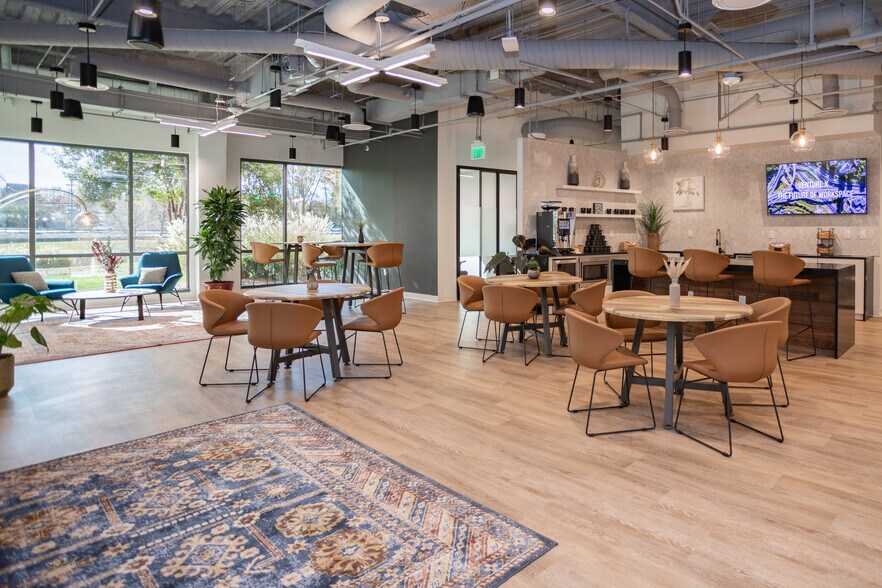 701 green valley Rd, Greensboro, NC à louer - Numérisation 3D Matterport – Image 2 sur 44