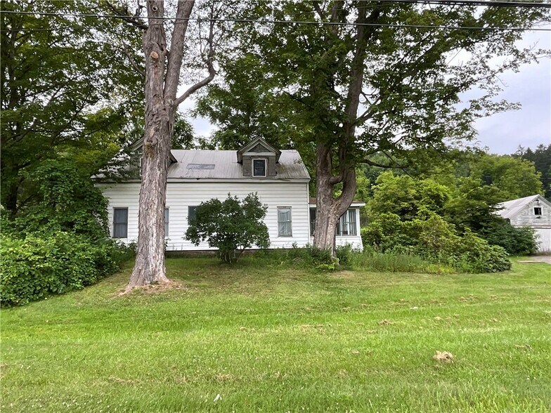 5277 NY-12, Norwich, NY à vendre - Photo de l’immeuble – Image 3 sur 3