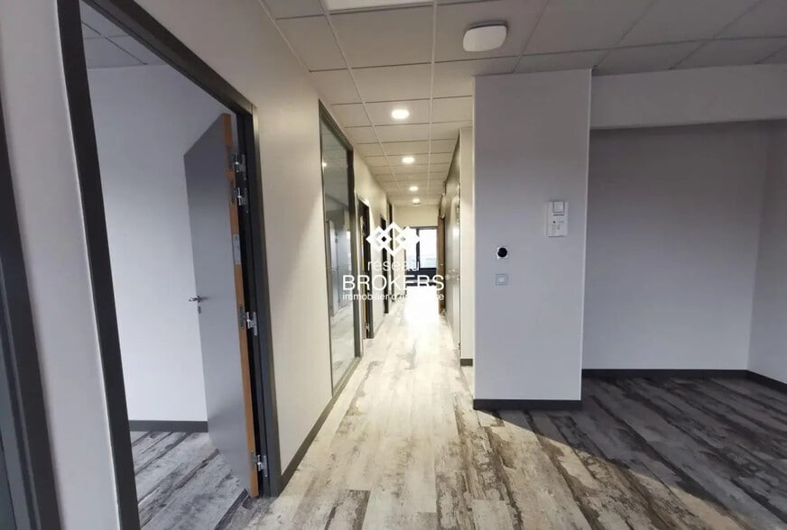 Bureau dans Thonon-les-Bains à vendre - Photo de l’immeuble – Image 3 sur 5