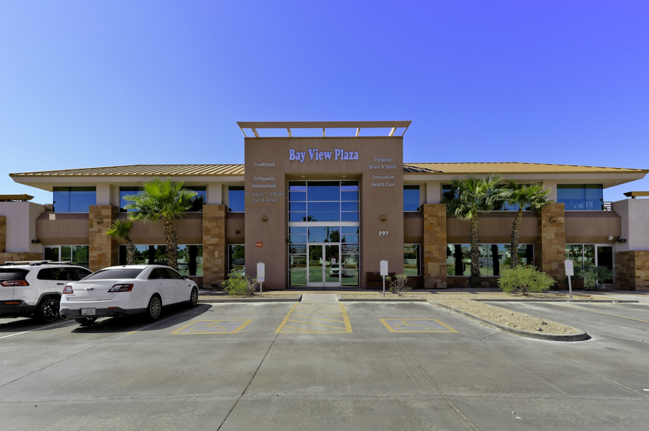 297 S Lake Havasu Ave, Lake Havasu City, AZ à louer Photo de l’immeuble– Image 1 sur 43
