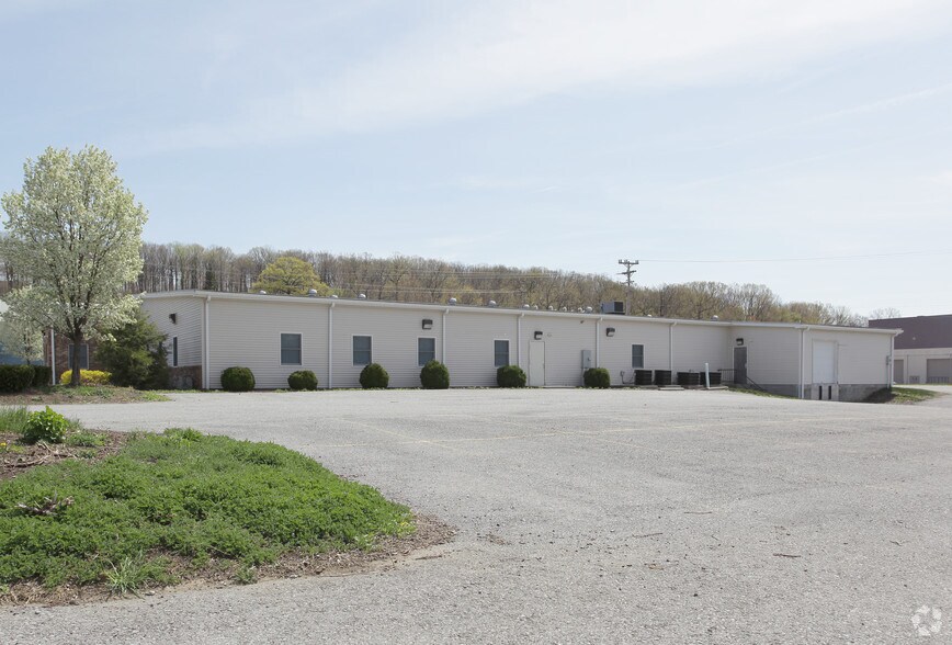 4200 Industrial Park Dr, Altoona, PA à vendre - Photo de l’immeuble – Image 2 sur 5