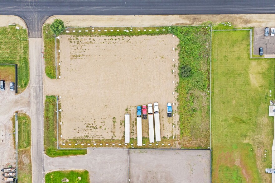 20013 Edison cir, Clearwater, MN à vendre - Photo de l’immeuble – Image 2 sur 11