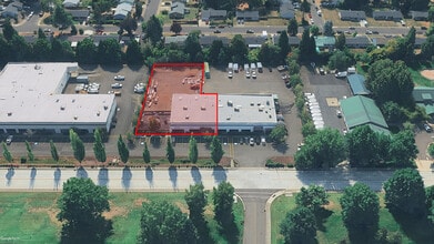2130 NE Griffin Oaks St, Hillsboro, OR à louer Aérien– Image 2 sur 2