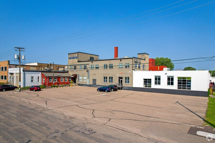 1209 Tyler St NE, Minneapolis, MN à louer - Photo principale – Image 1 sur 13