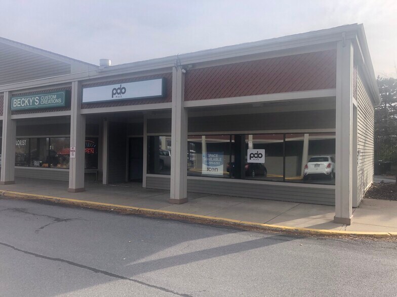 7575 Buckley Rd, North Syracuse, NY à louer - Photo de l’immeuble – Image 2 sur 5