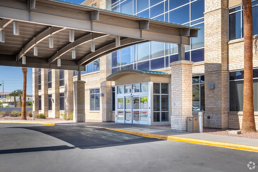 1505 Wigwam Pky, Henderson, NV à louer - Photo de l’immeuble – Image 2 sur 12