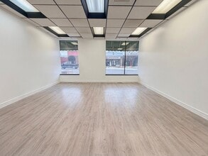 4180 W Broadway Ave, Robbinsdale, MN à louer Photo intérieure– Image 1 sur 15