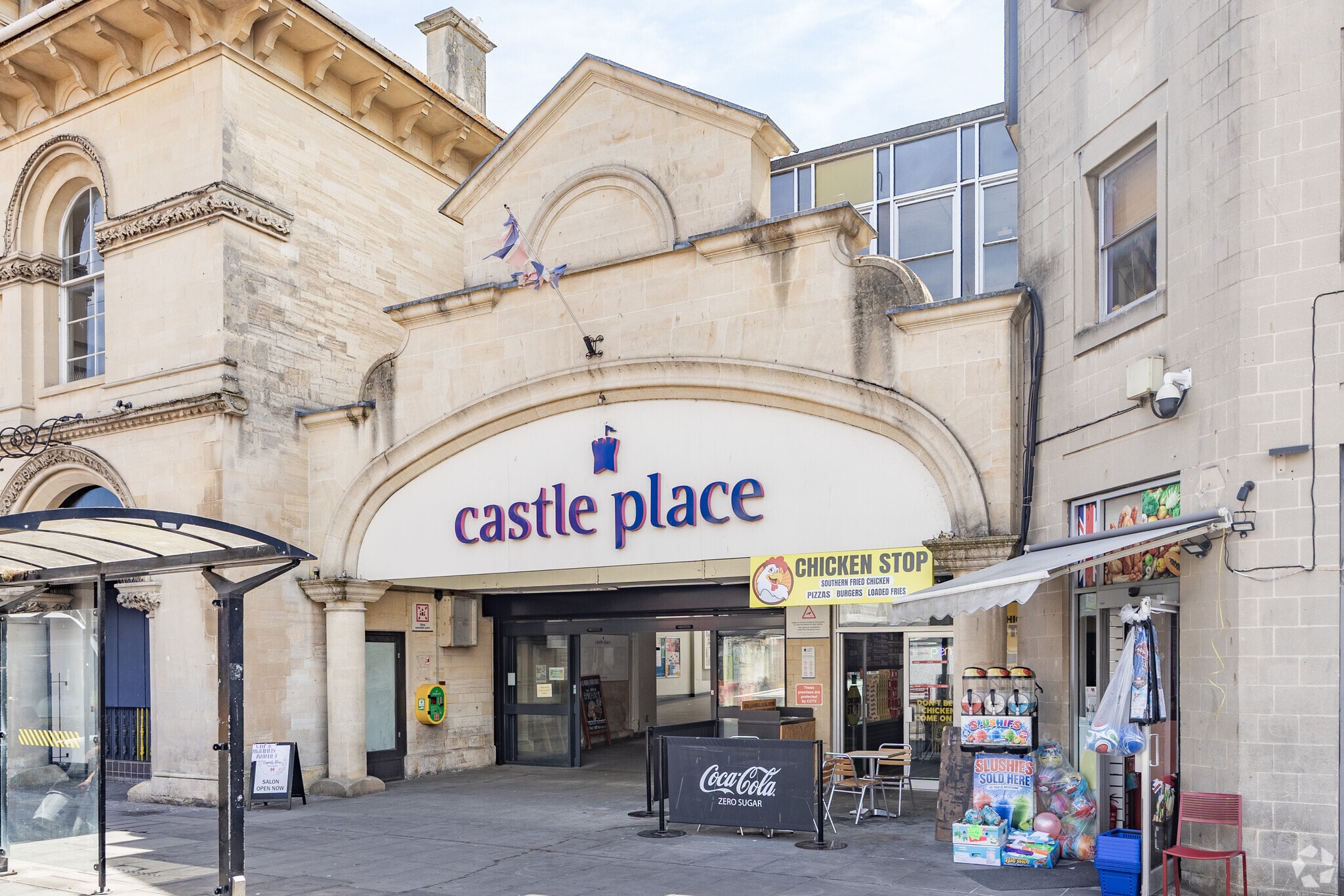 Castle Pl, Trowbridge à louer Photo principale– Image 1 sur 11